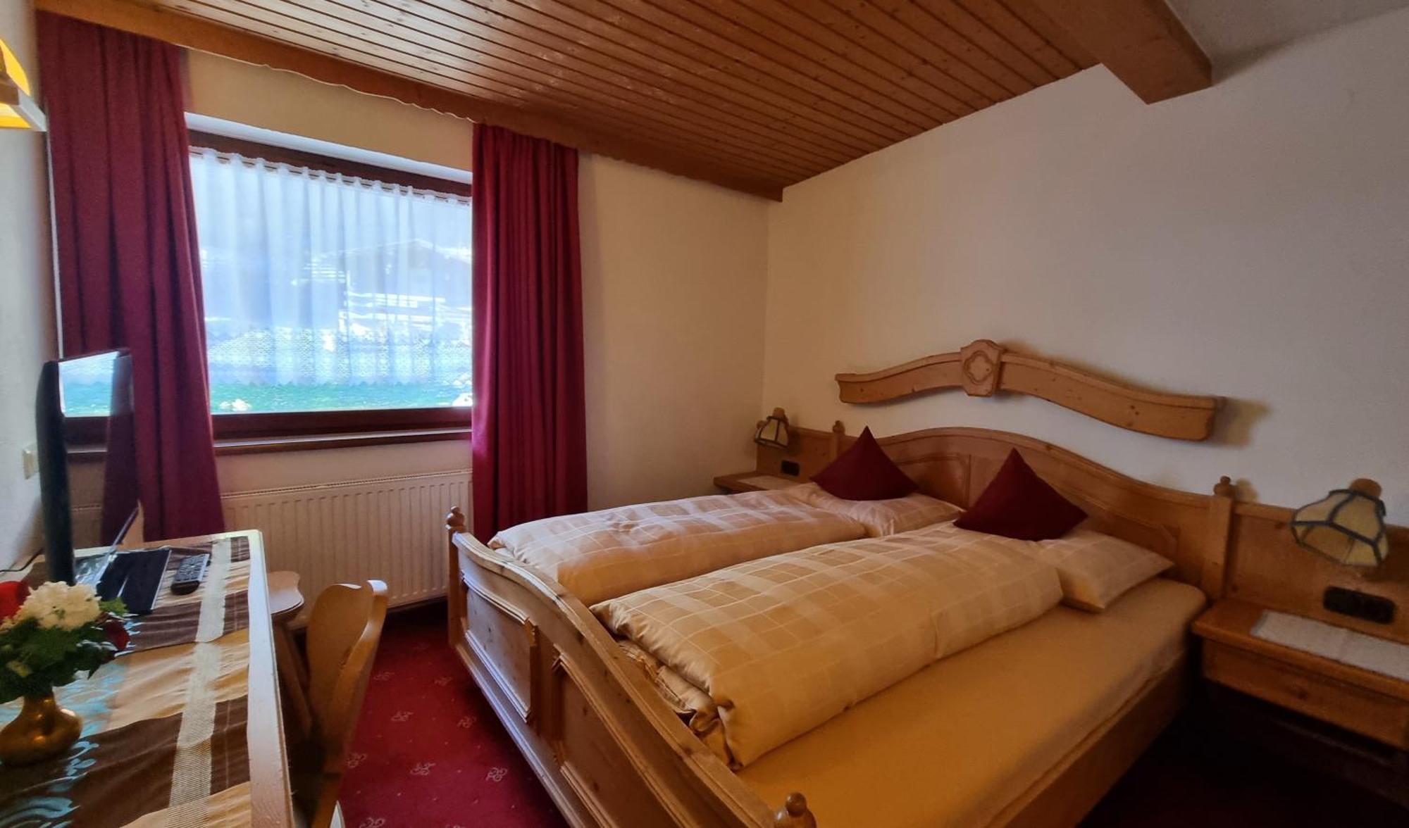 Hotel Garni Friedheim 圣安东阿尔贝格 客房 照片